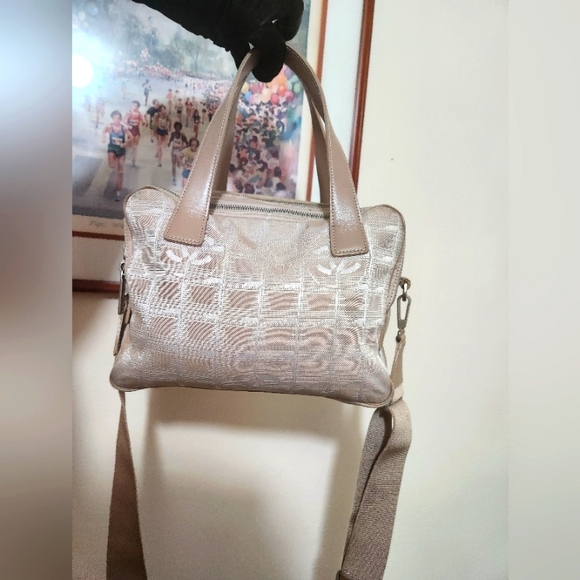 Authentic CHANEL travel line Hand Bag 2 way White CC 7186118 - Picture 1 of 16